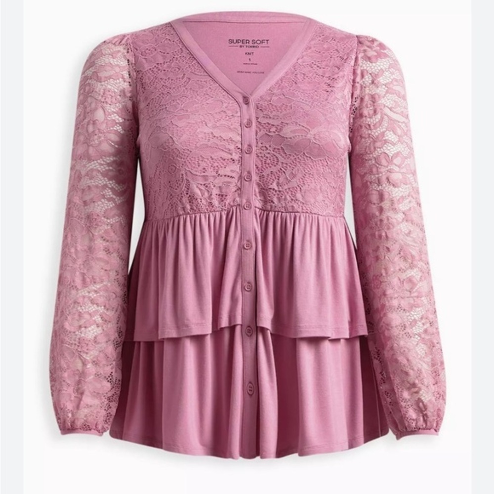 NWT $55 Torrid Lace-Paneled Tiered Button-Front Top in Dusty Rose size L (0)